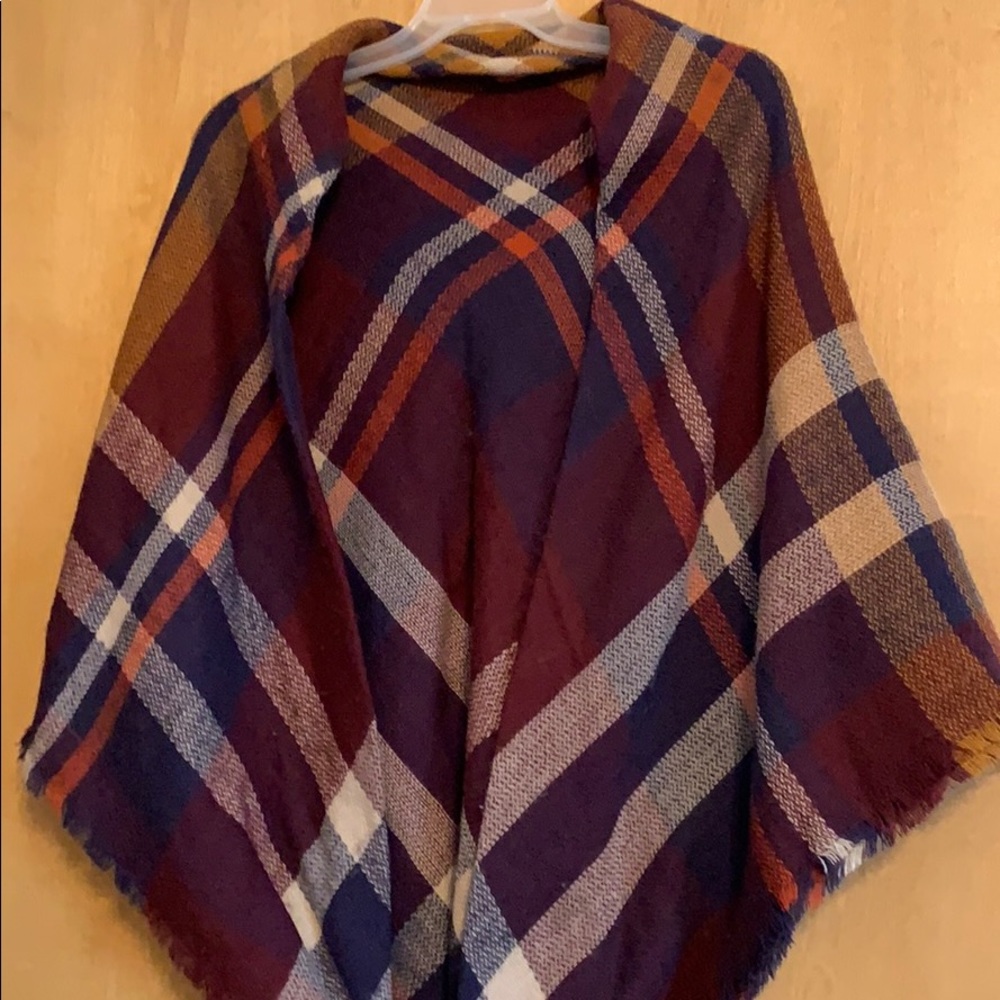 Buckle Blanket scarf